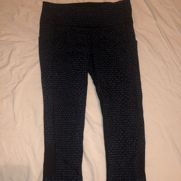lululemon 21’ leggings - Picture 1 of 3